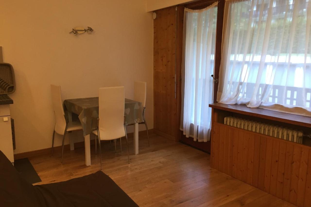 Studio With Balcony In Chamonixアパートメント エクステリア 写真